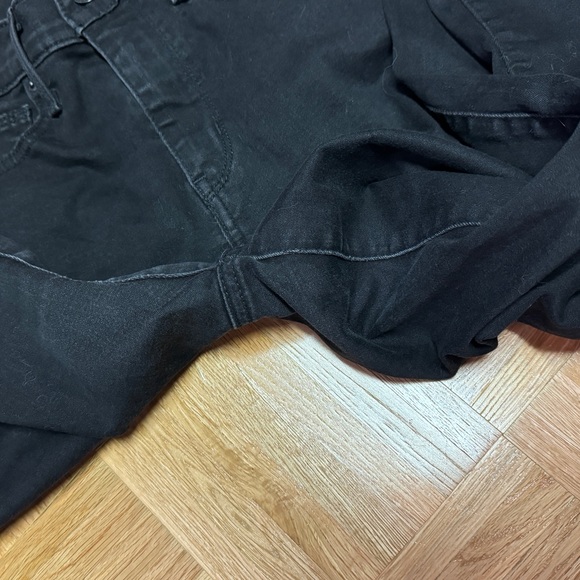 Levi’s slimming straight - Picture 4 of 9